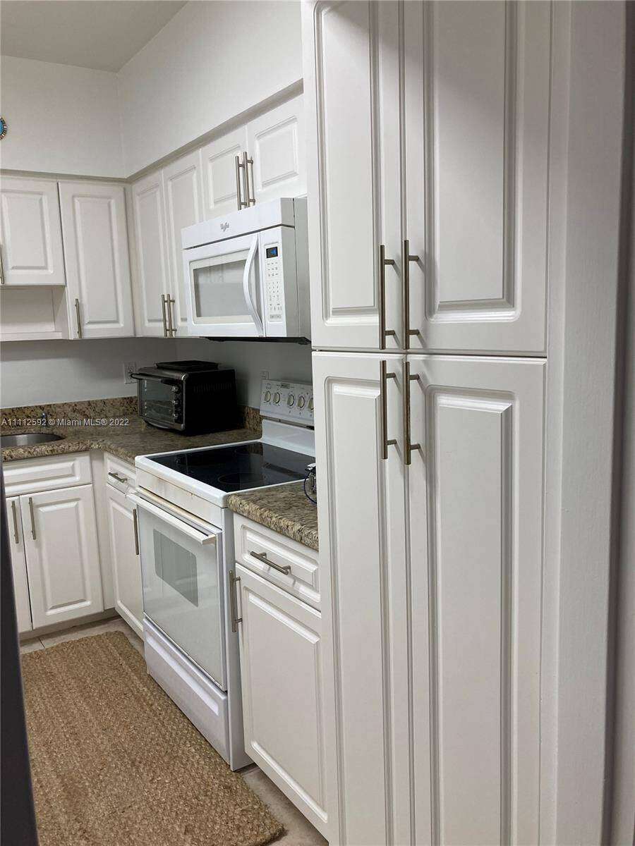 Seacoast 5151 at 5161 Collins Ave, Miami Beach, FL 33140 - For Rent photo 12