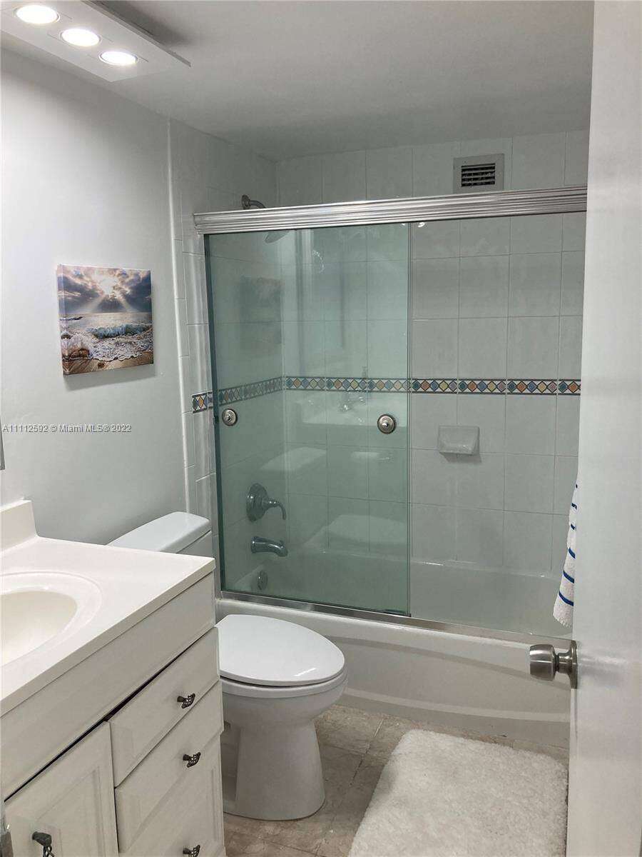 Seacoast 5151 at 5161 Collins Ave, Miami Beach, FL 33140 - For Rent photo 14