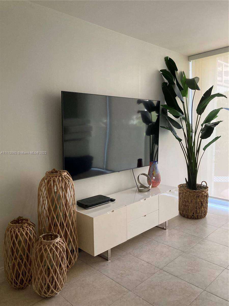 Seacoast 5151 at 5161 Collins Ave, Miami Beach, FL 33140 - For Rent photo 8