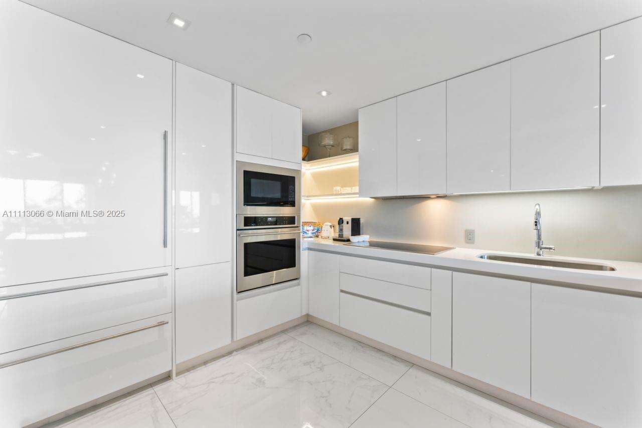 Seaside Village at 19143 Fisher Island Dr, Miami Beach, FL 33109 - For Rent photo 23