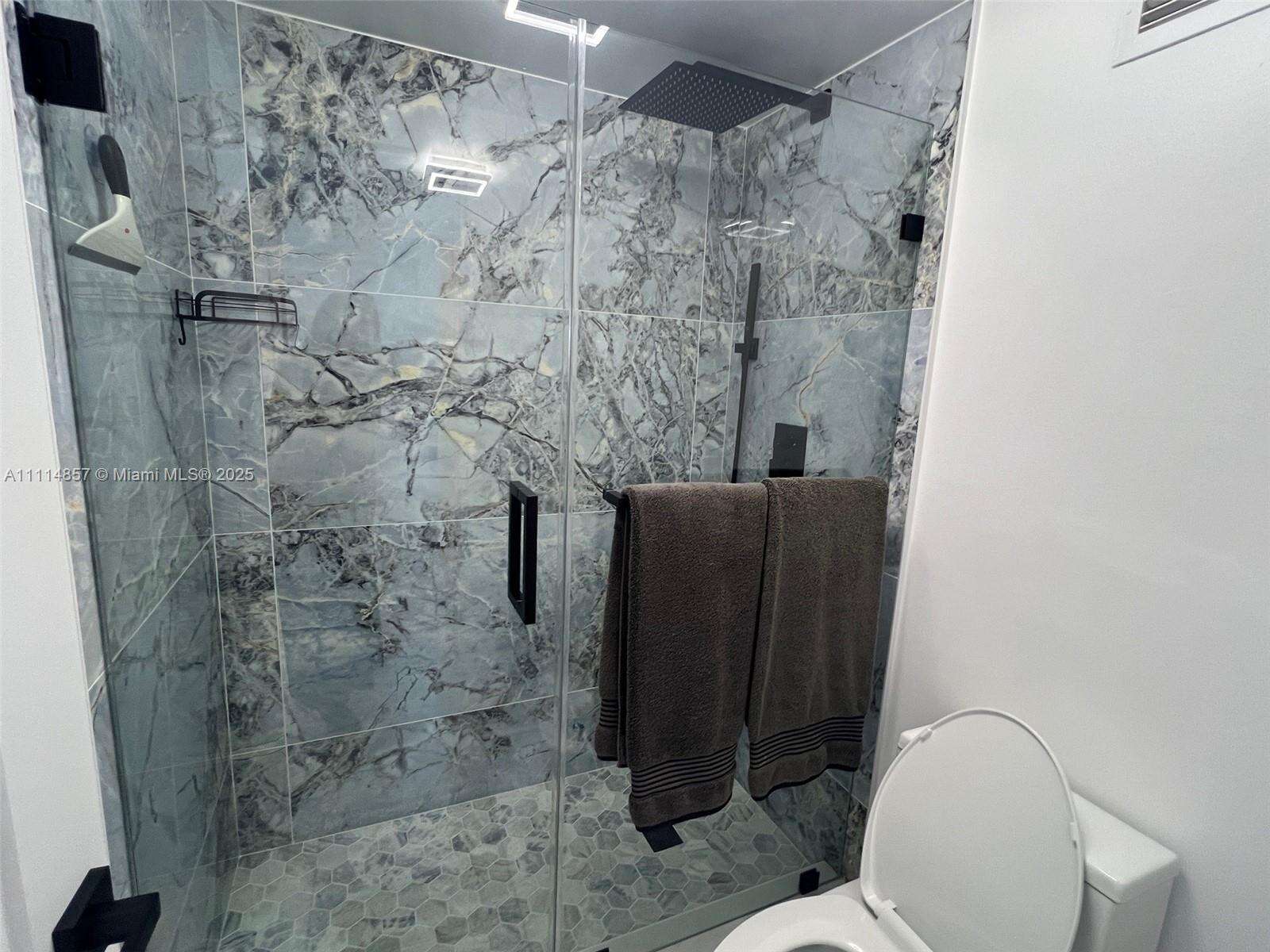 Decoplage at 100 Lincoln Rd, Miami Beach, FL 33139 - For Rent photo 11