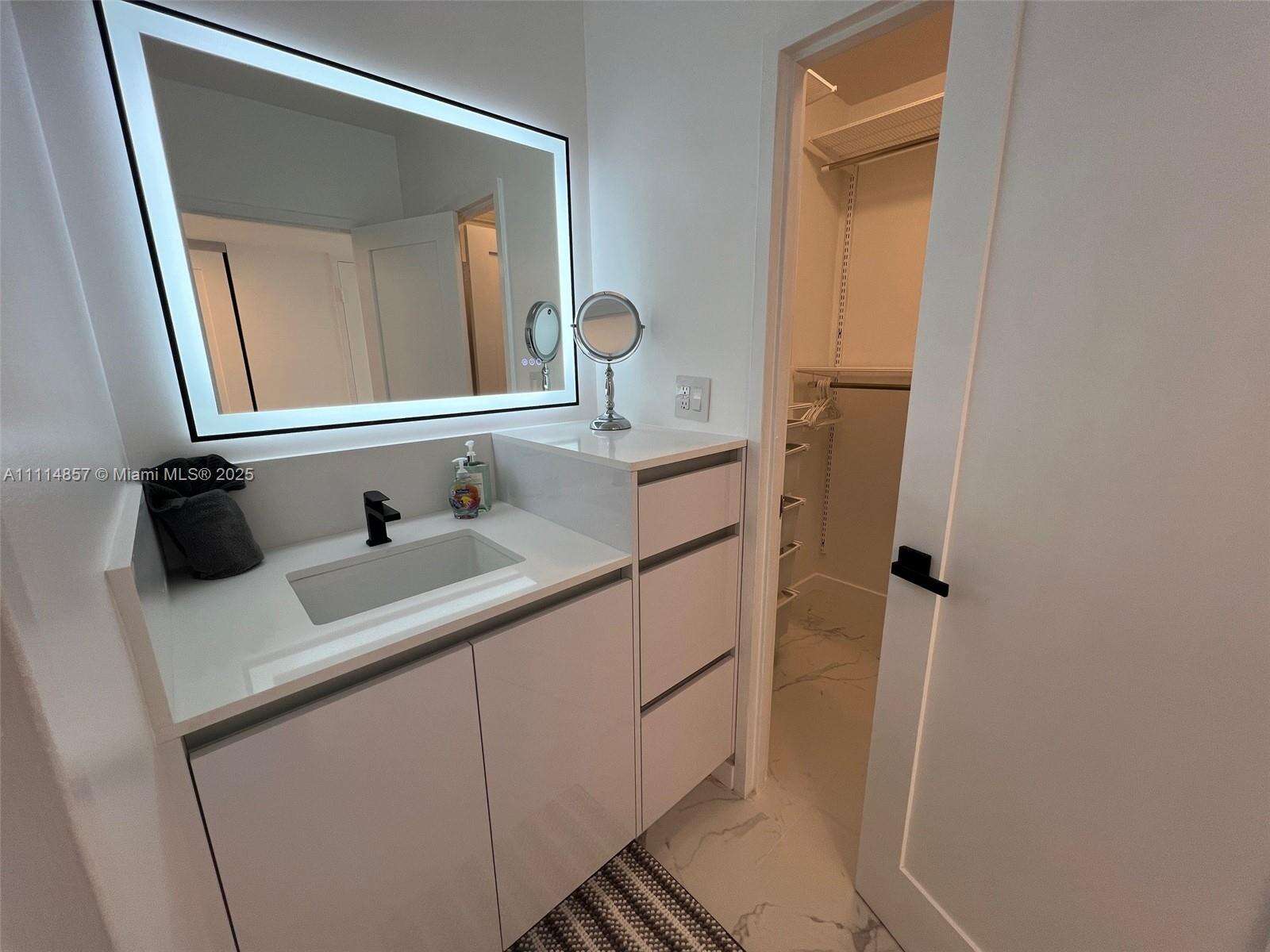 Decoplage at 100 Lincoln Rd, Miami Beach, FL 33139 - For Rent photo 12