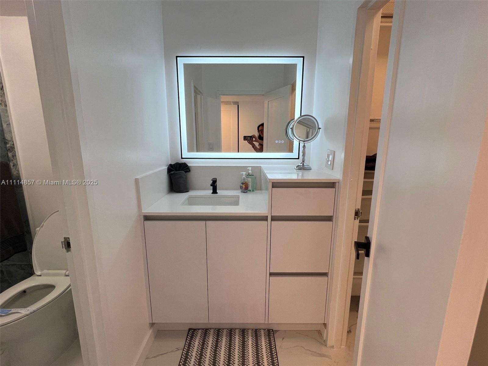 Decoplage at 100 Lincoln Rd, Miami Beach, FL 33139 - For Rent photo 13