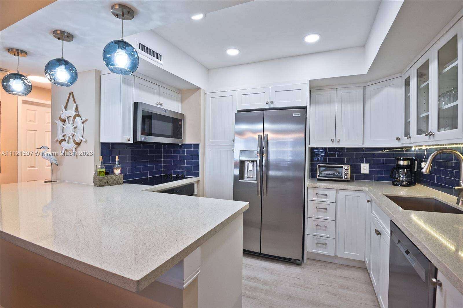 Alexander Towers at 3505 Ocean Dr, Hollywood, FL 33019 - For Rent photo 2