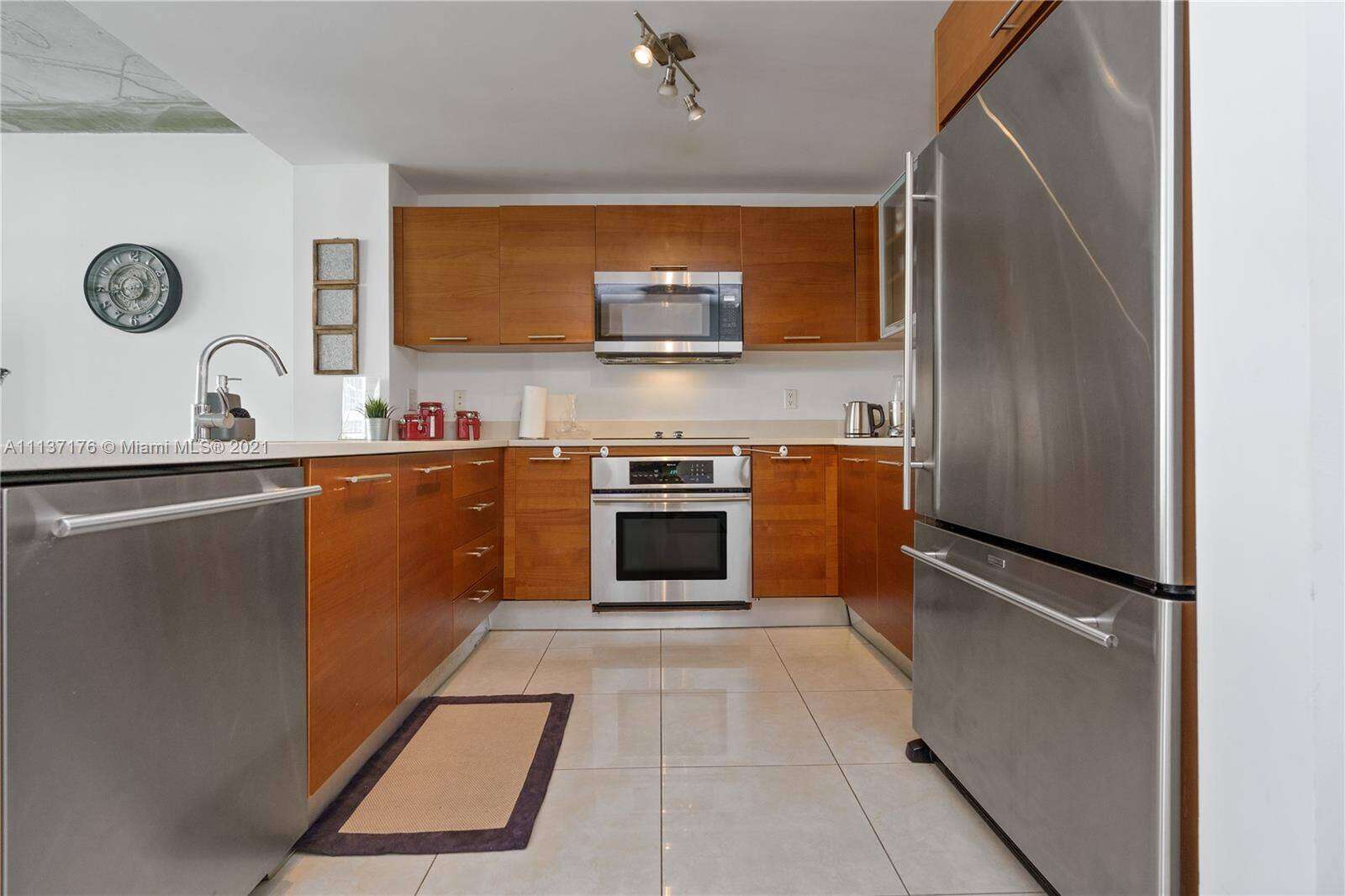 Midblock at Miami, FL 33137 - For Rent photo 2