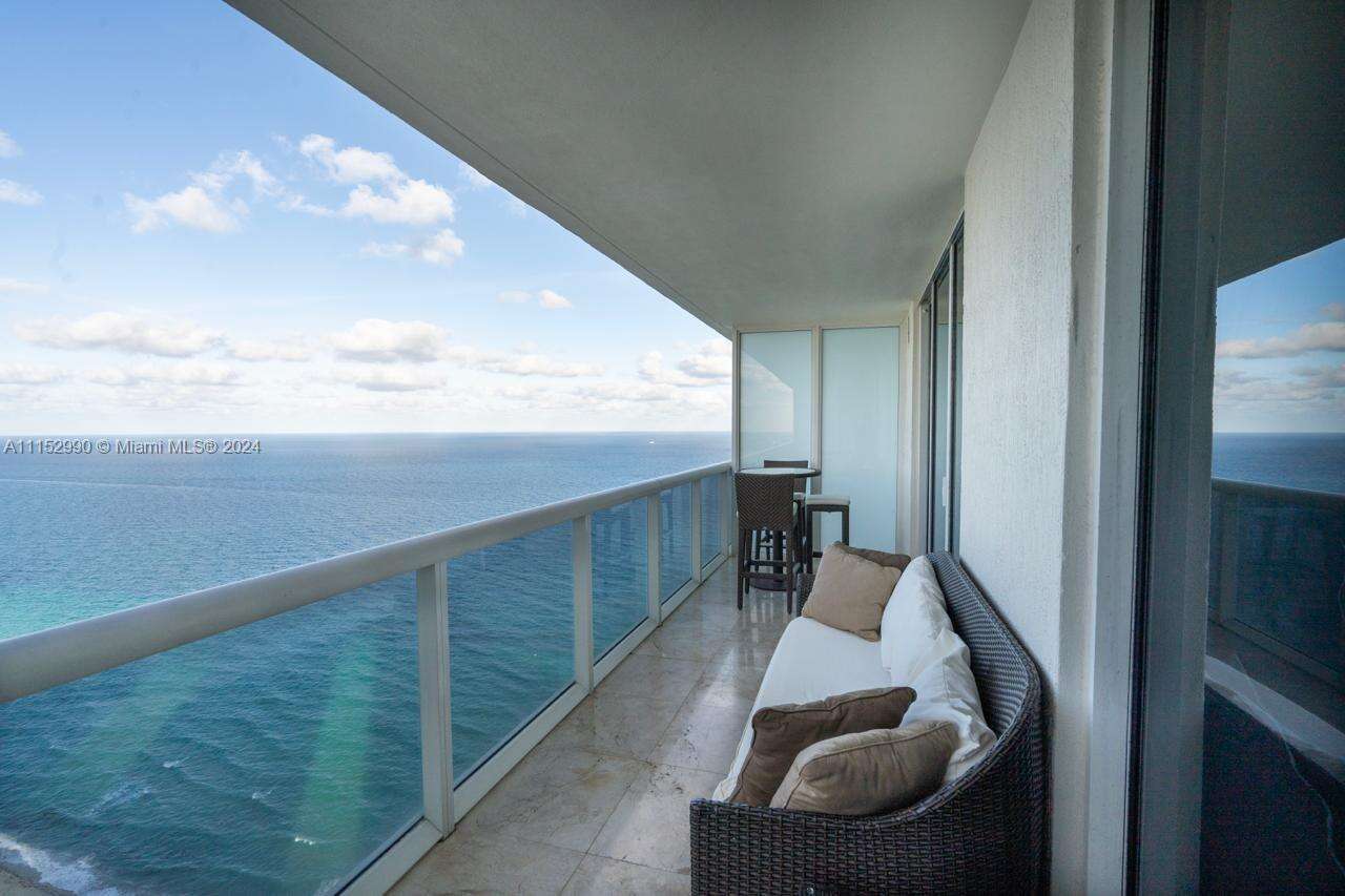 The Beach Club Two at 1830 Ocean Dr, Hallandale Beach, FL 33009 - For Rent photo 12