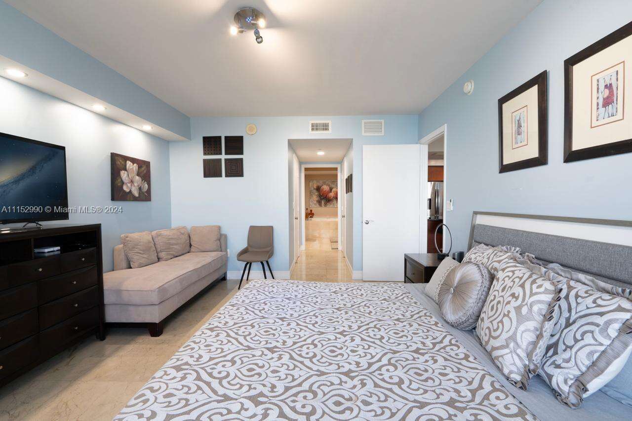 The Beach Club Two at 1830 Ocean Dr, Hallandale Beach, FL 33009 - For Rent photo 15