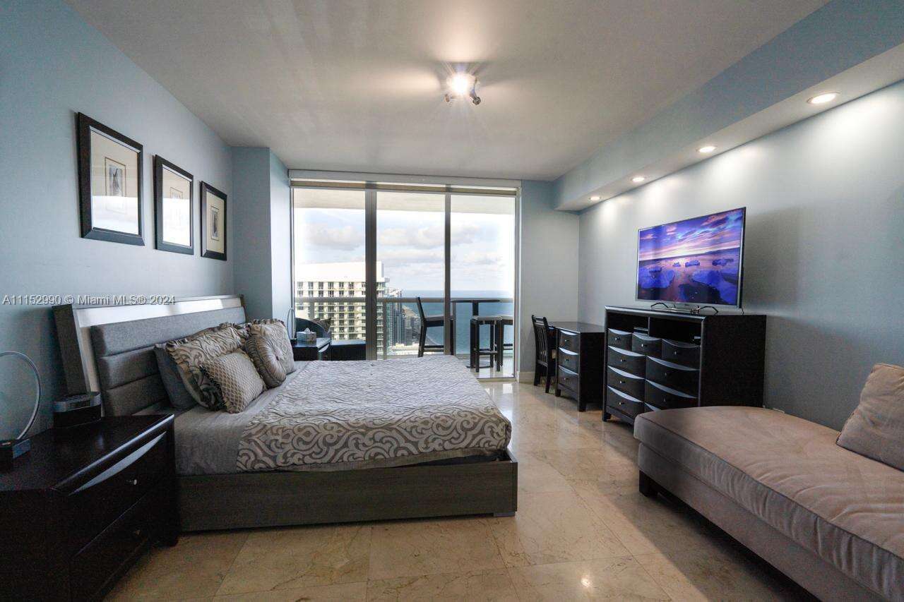 The Beach Club Two at 1830 Ocean Dr, Hallandale Beach, FL 33009 - For Rent photo 18