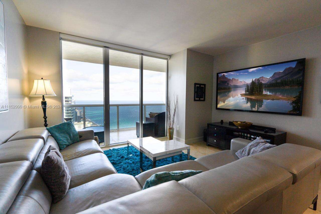 The Beach Club Two at 1830 Ocean Dr, Hallandale Beach, FL 33009 - For Rent photo 23