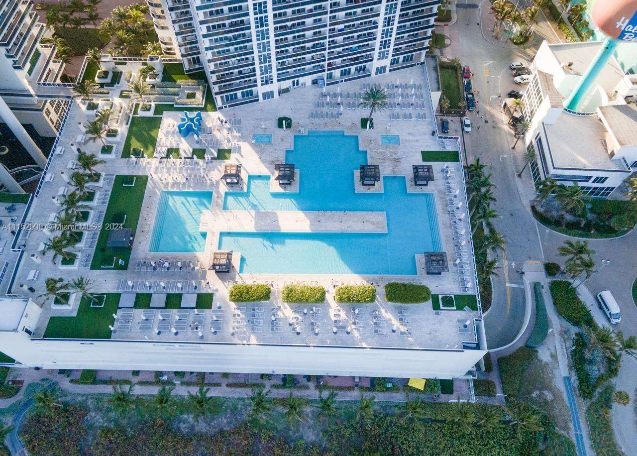 The Beach Club Two at 1830 Ocean Dr, Hallandale Beach, FL 33009 - For Rent photo 4