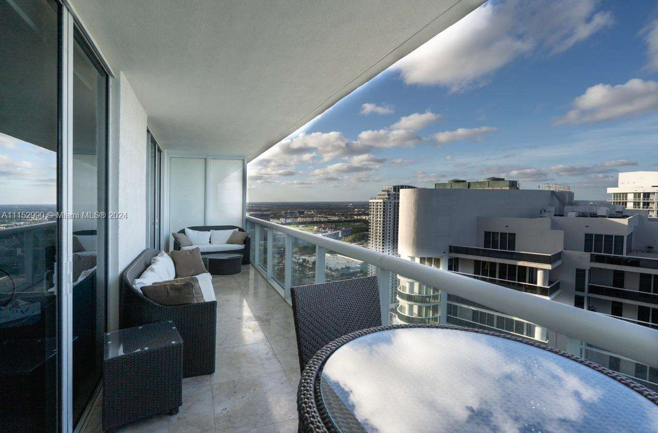 The Beach Club Two at 1830 Ocean Dr, Hallandale Beach, FL 33009 - For Rent photo 10