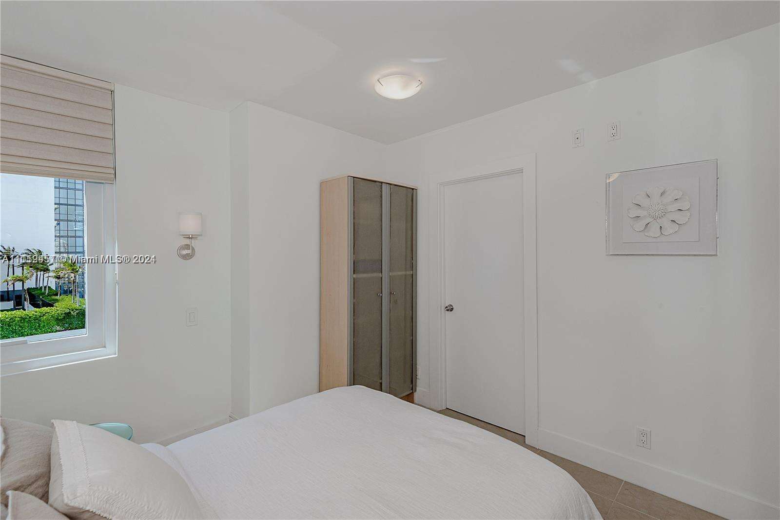 Roney Palace at 2301 Collins Ave, Miami Beach, FL 33139 - For Rent photo 9