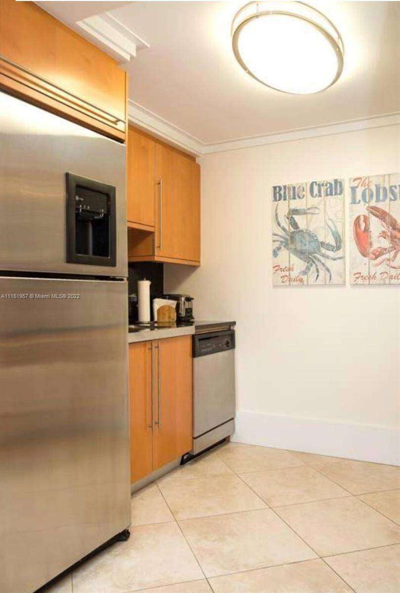 Akoya at 6365 Collins Ave, Miami Beach, FL 33141 - For Rent photo 1