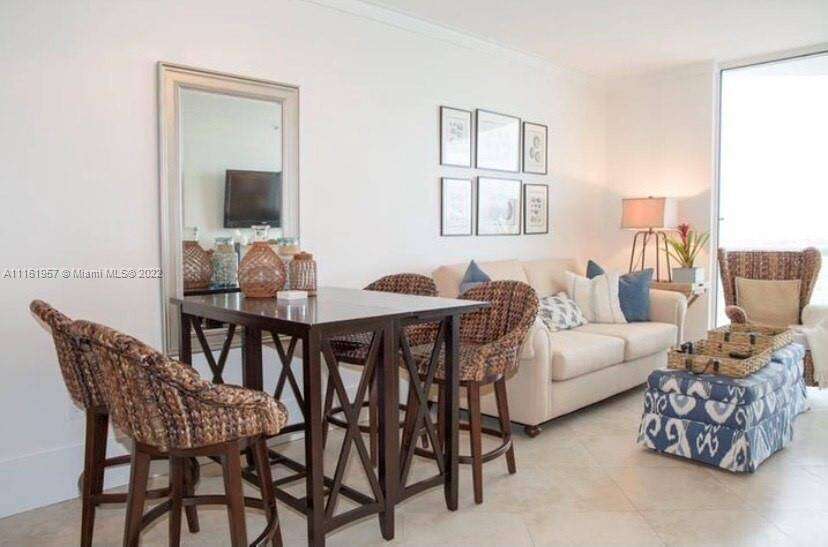 Akoya at 6365 Collins Ave, Miami Beach, FL 33141 - For Rent photo 3