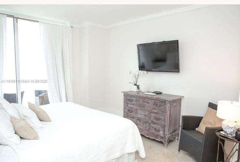 Akoya at 6365 Collins Ave, Miami Beach, FL 33141 - For Rent photo 7