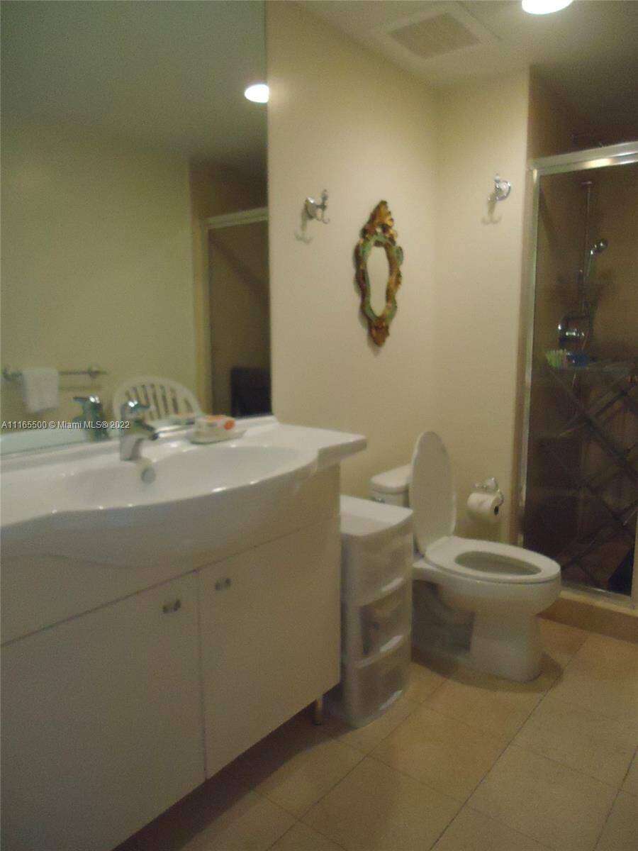 The Beach Club Two at 1830 Ocean Dr, Hallandale Beach, FL 33009 - For Rent photo 8