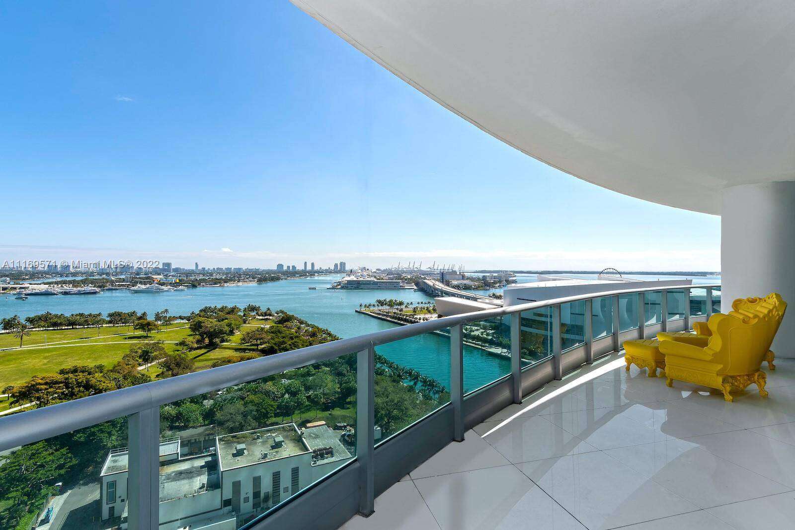900 Biscayne at 900 Biscayne Blvd, Miami, FL 33132 - For Rent photo 3
