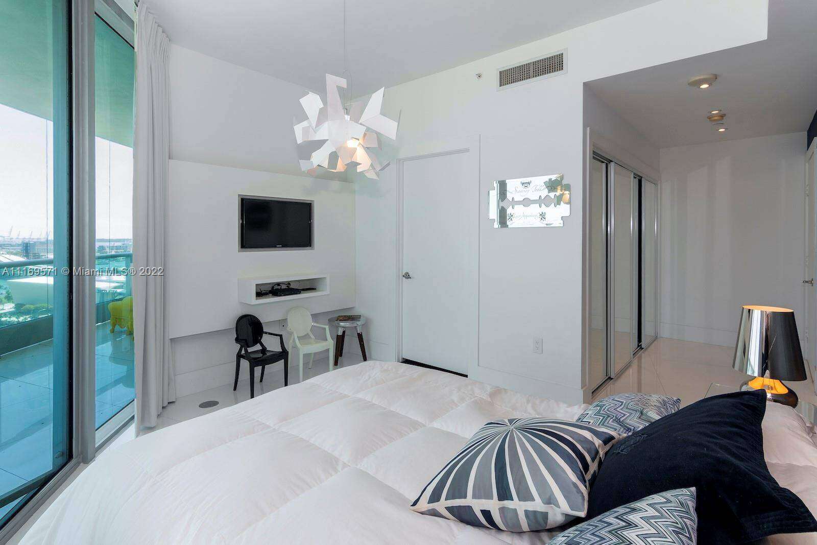 900 Biscayne at 900 Biscayne Blvd, Miami, FL 33132 - For Rent photo 32