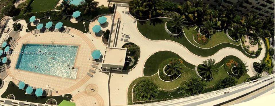 Decoplage at 100 Lincoln Rd, Miami Beach, FL 33139 - For Rent photo 3