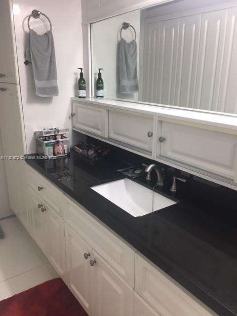 Decoplage at 100 Lincoln Rd, Miami Beach, FL 33139 - For Rent photo 11