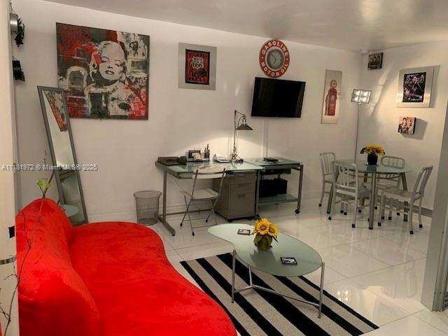 Decoplage at 100 Lincoln Rd, Miami Beach, FL 33139 - For Rent photo 3