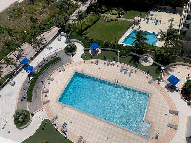 Decoplage at 100 Lincoln Rd, Miami Beach, FL 33139 - For Rent photo 24