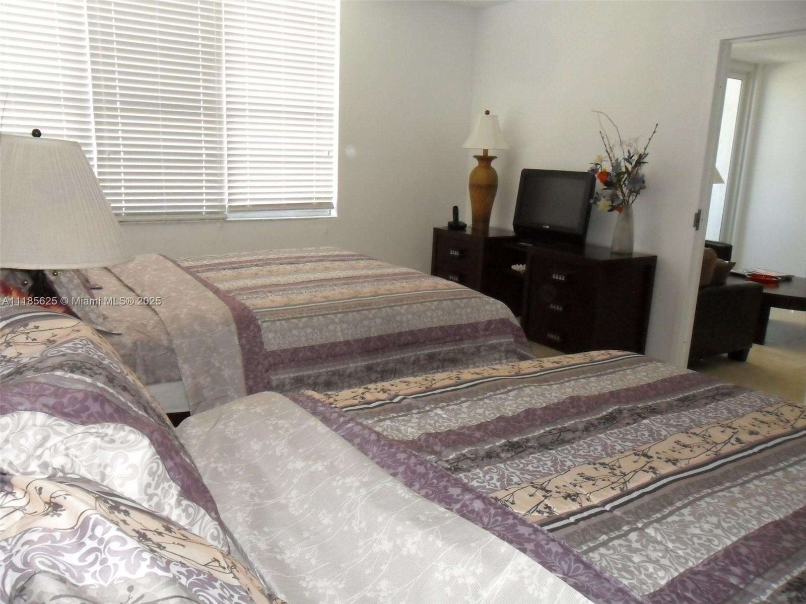 Decoplage at 100 Lincoln Rd, Miami Beach, FL 33139 - For Rent photo 7