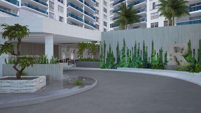 Roney Palace at 2301 Collins Ave, Miami Beach, FL 33139 - For Rent photo 29