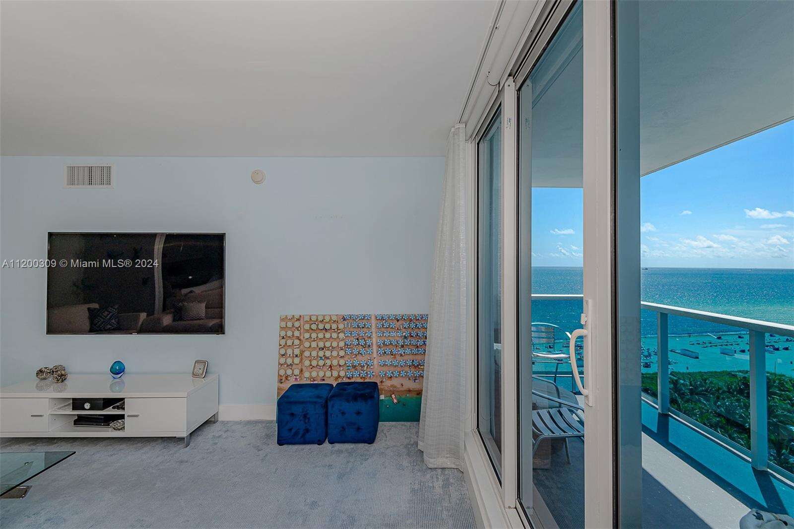 Roney Palace at 2301 Collins Ave, Miami Beach, FL 33139 - For Rent photo 4
