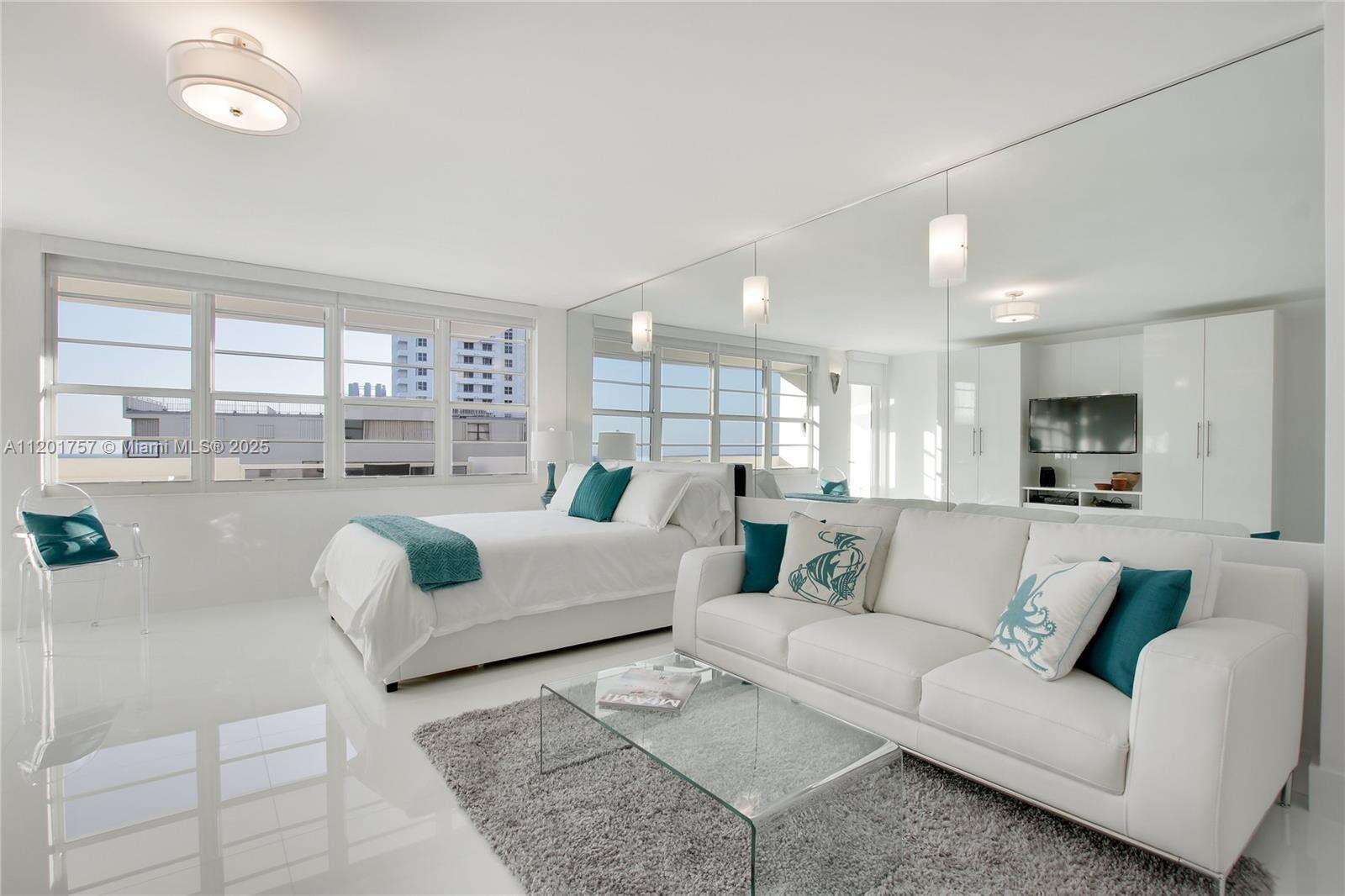 Decoplage at 100 Lincoln Rd, Miami Beach, FL 33139 - For Rent photo 19