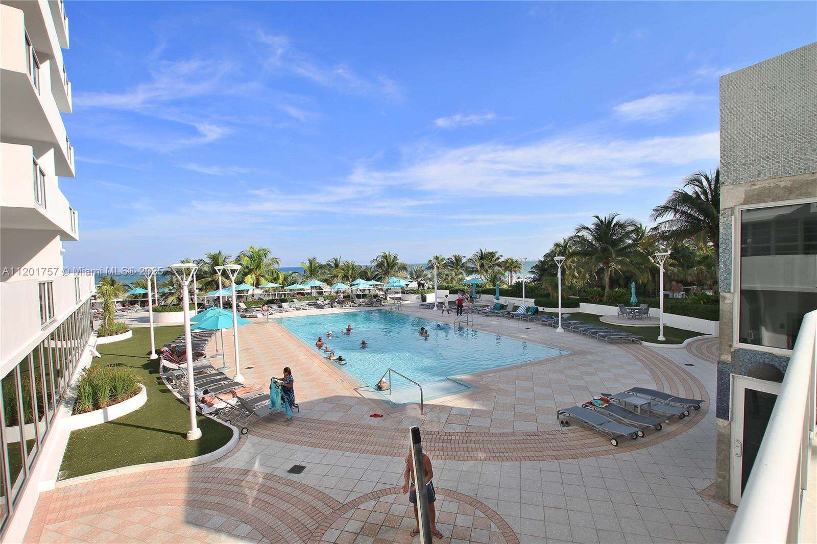 Decoplage at 100 Lincoln Rd, Miami Beach, FL 33139 - For Rent photo 24
