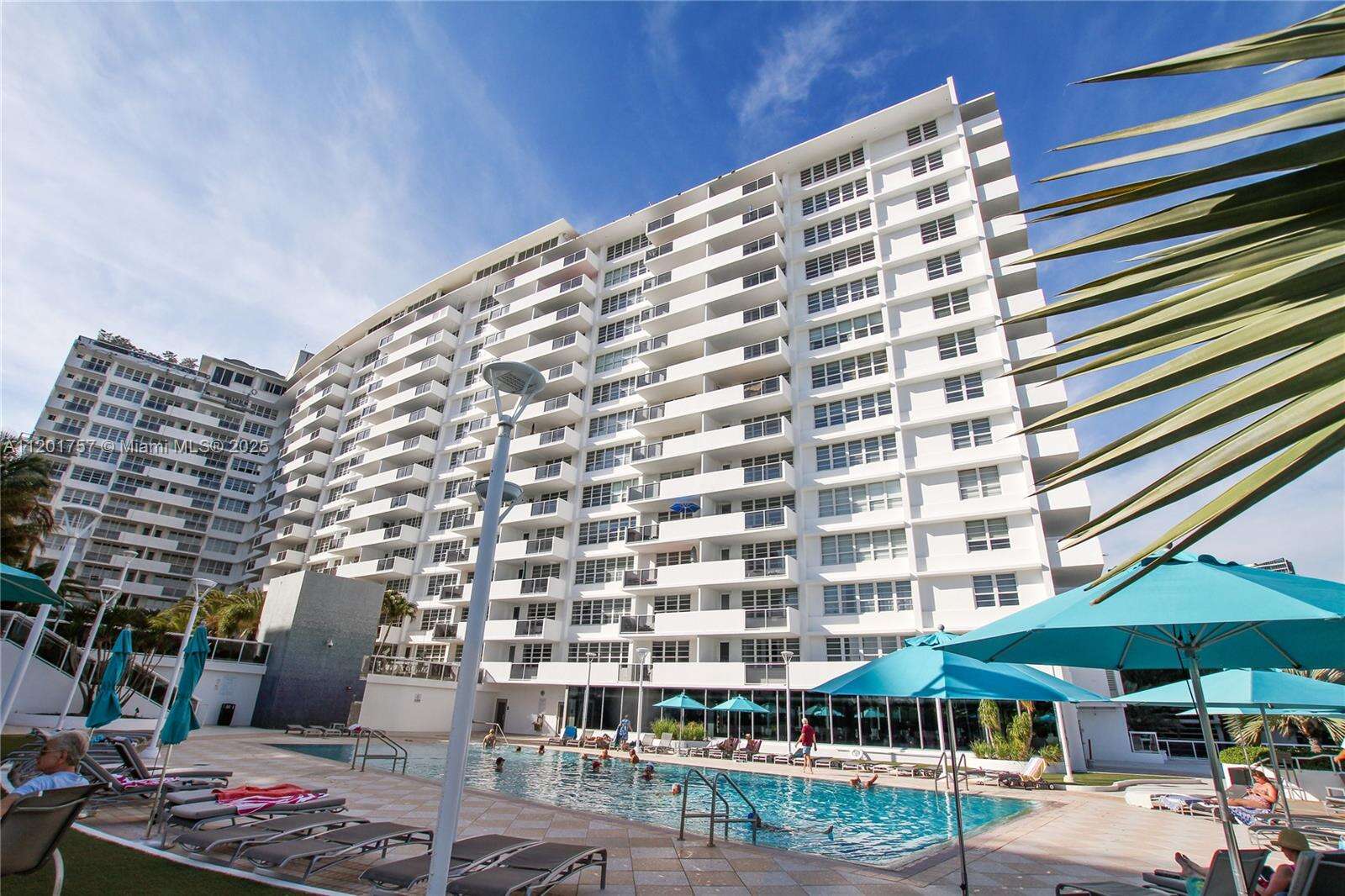 Decoplage at 100 Lincoln Rd, Miami Beach, FL 33139 - For Rent photo 26