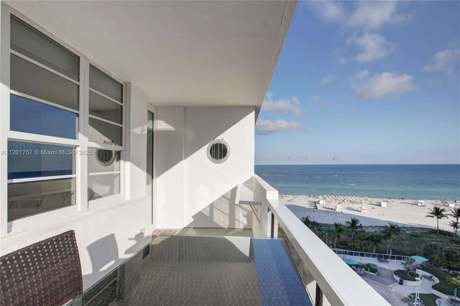 Decoplage at 100 Lincoln Rd, Miami Beach, FL 33139 - For Rent photo 4