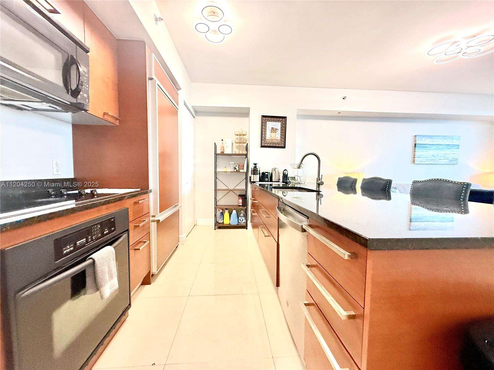 The Beach Club Two at 1830 Ocean Dr, Hallandale Beach, FL 33009 - For Rent photo 6