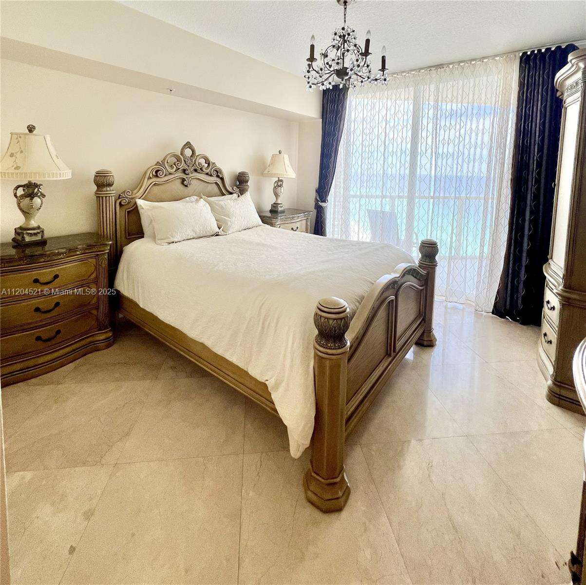 La Perla at 16699 Collins Ave, Sunny Isles Beach, FL 33160 - For Rent photo 12