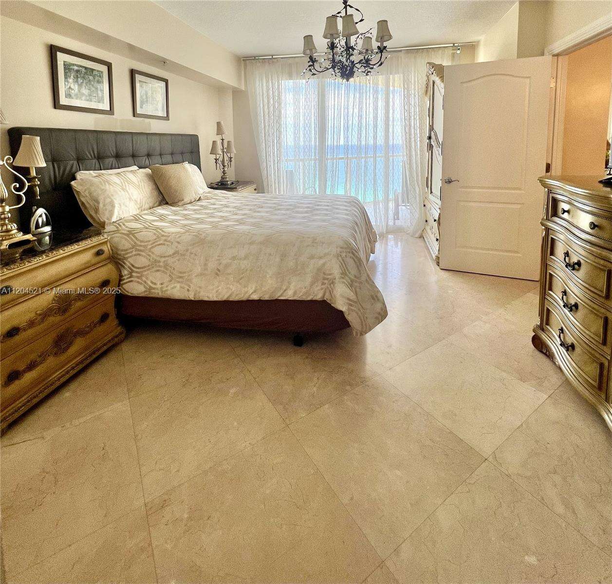 La Perla at 16699 Collins Ave, Sunny Isles Beach, FL 33160 - For Rent photo 9