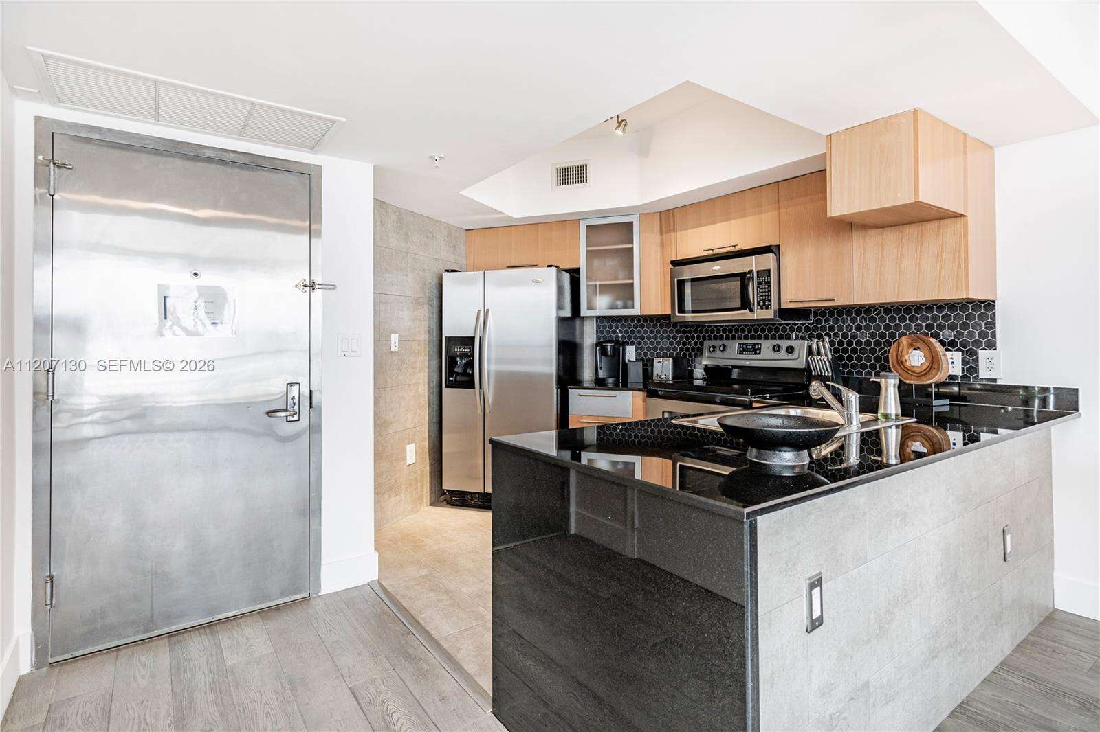 Opera Tower at 1750 Bayshore Dr, Miami, FL 33132 - For Rent photo 4