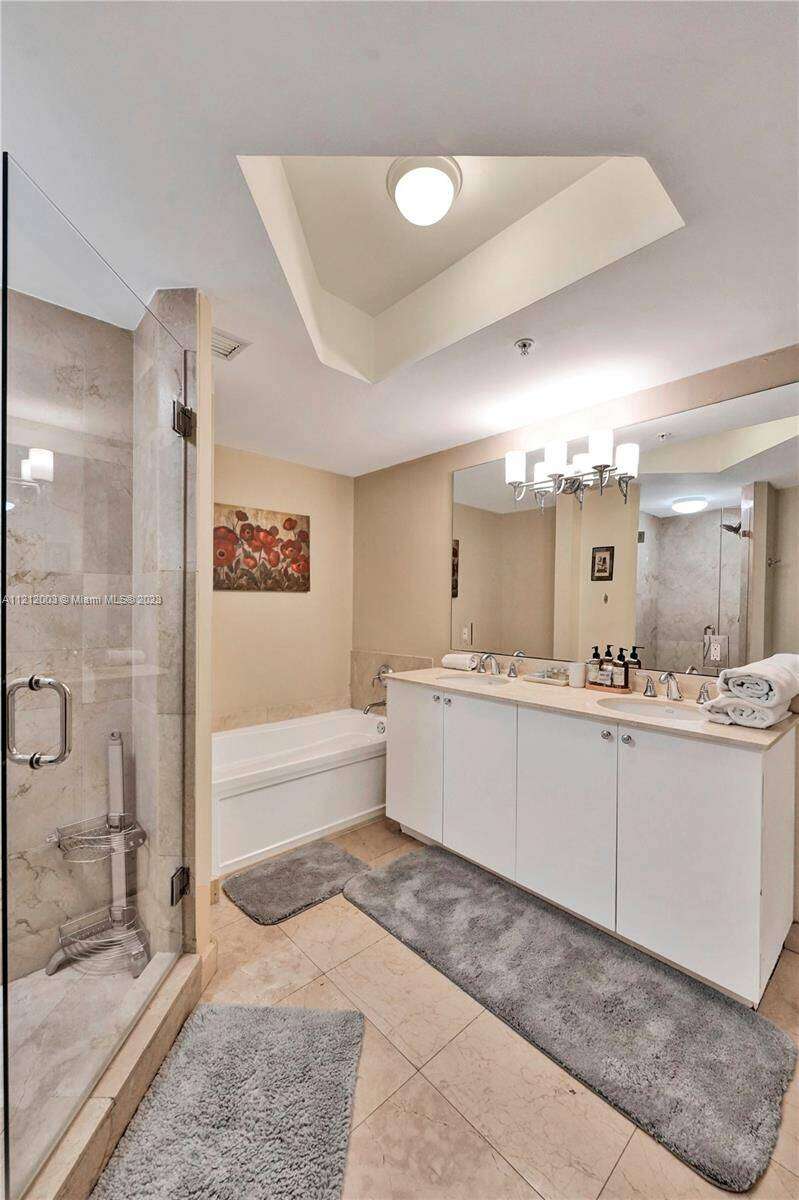 King David at 17555 Atlantic Blvd, Sunny Isles Beach, FL 33160 - For Rent photo 21