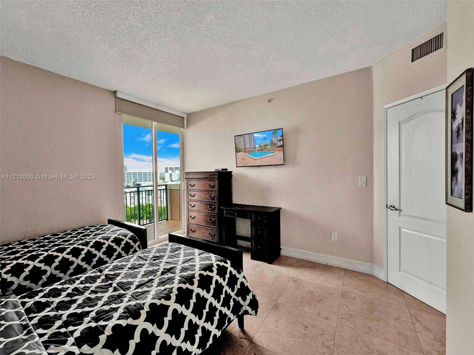 King David at 17555 Atlantic Blvd, Sunny Isles Beach, FL 33160 - For Rent photo 23
