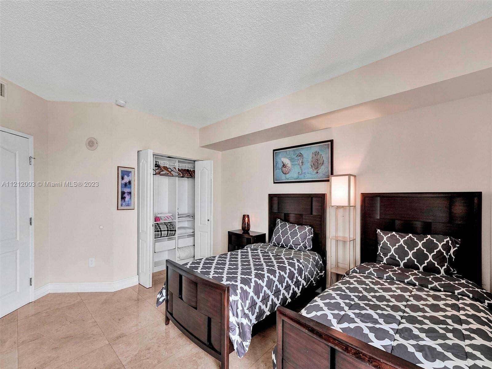 King David at 17555 Atlantic Blvd, Sunny Isles Beach, FL 33160 - For Rent photo 24
