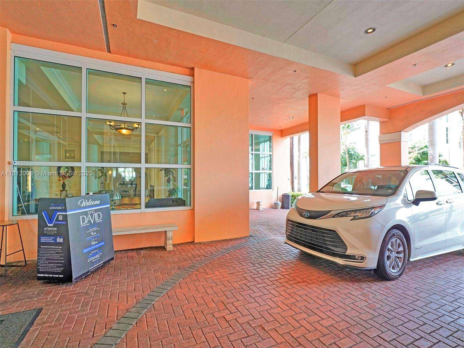 King David at 17555 Atlantic Blvd, Sunny Isles Beach, FL 33160 - For Rent photo 37