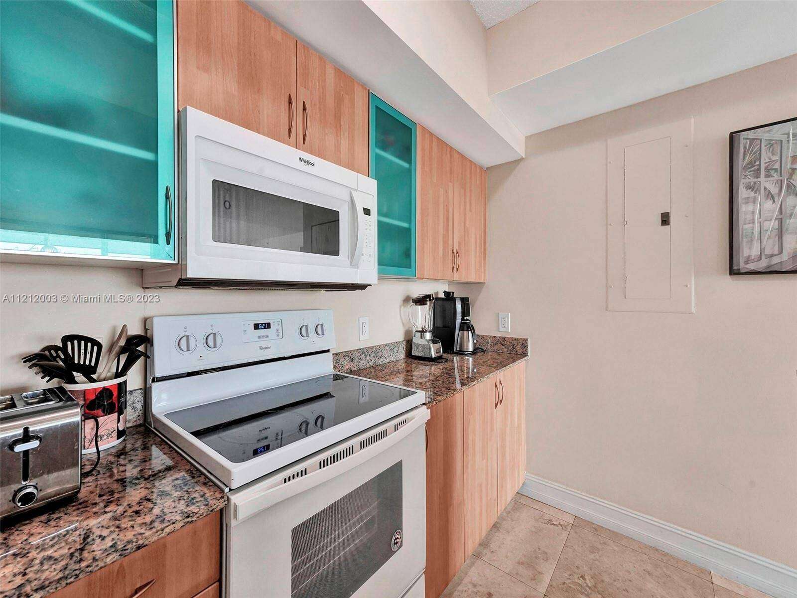 King David at 17555 Atlantic Blvd, Sunny Isles Beach, FL 33160 - For Rent photo 9