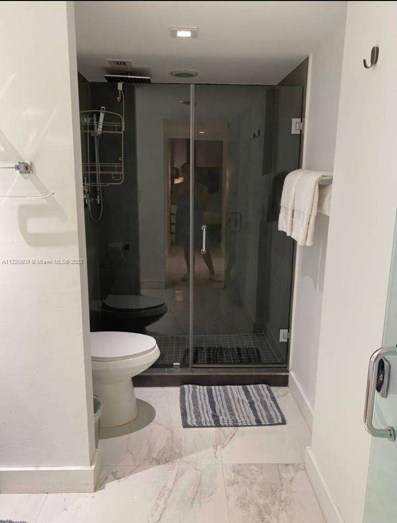 Roney Palace at 2301 Collins Ave, Miami Beach, FL 33139 - For Rent photo 12