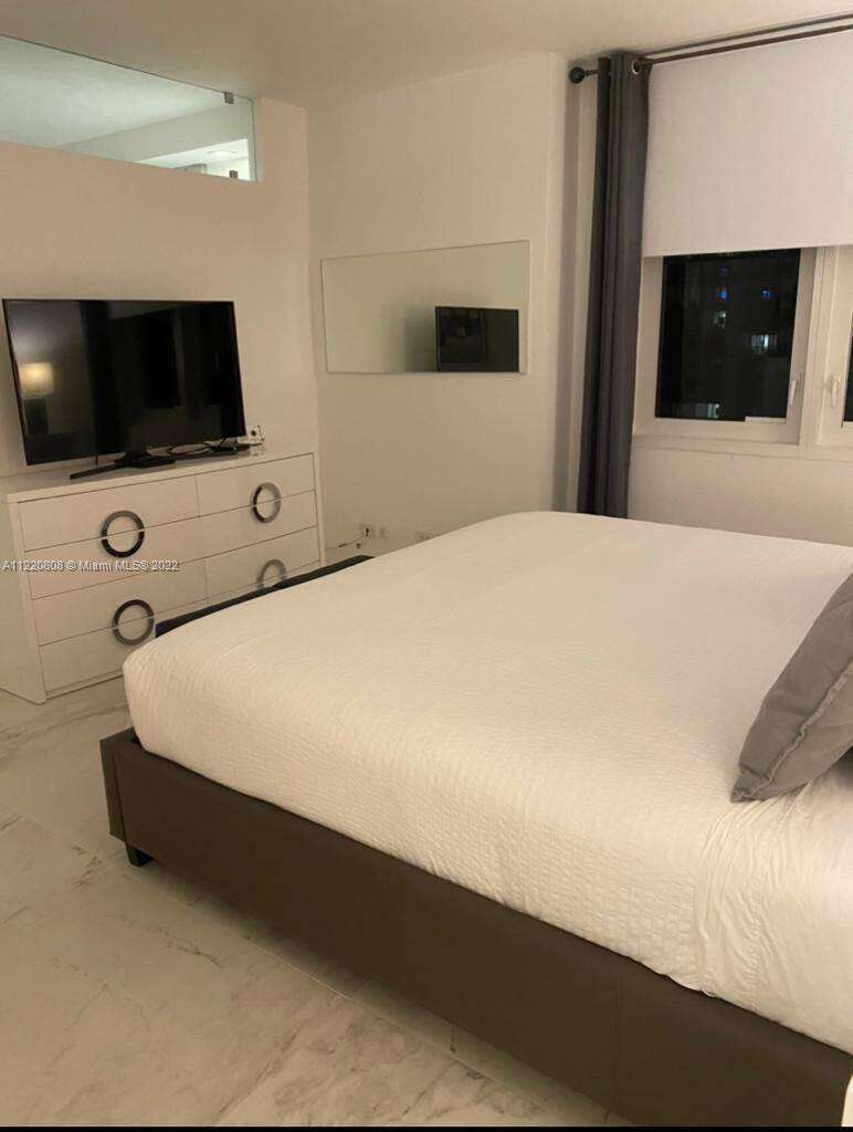 Roney Palace at 2301 Collins Ave, Miami Beach, FL 33139 - For Rent photo 14