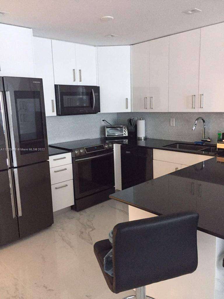 Roney Palace at 2301 Collins Ave, Miami Beach, FL 33139 - For Rent photo 5