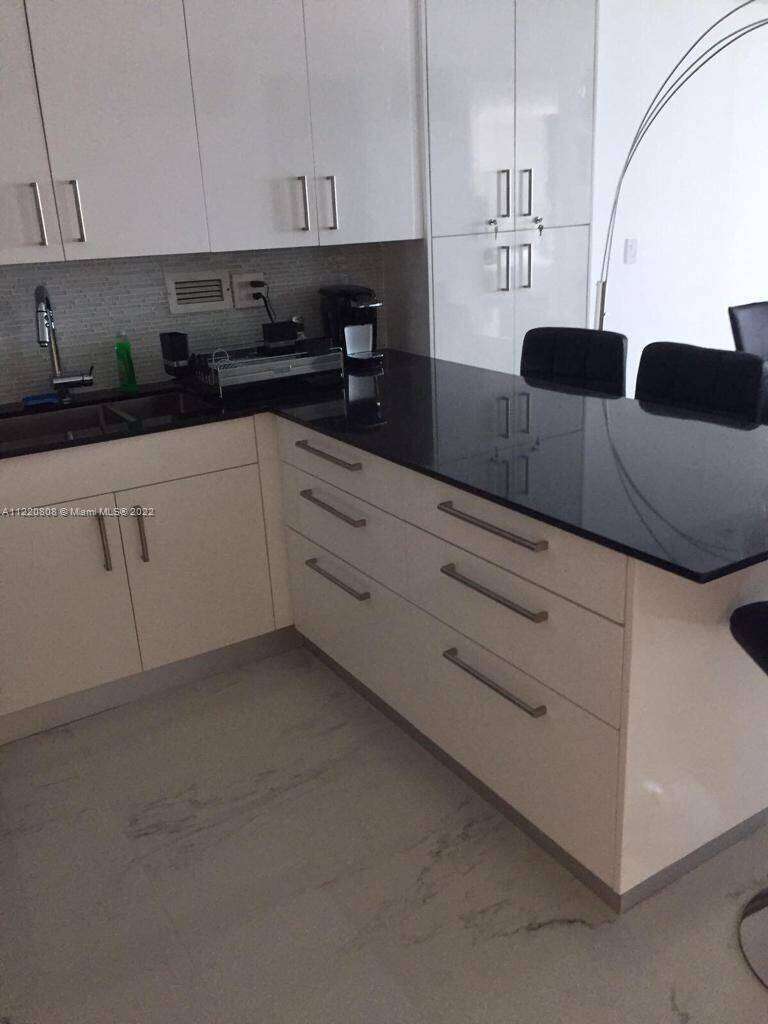 Roney Palace at 2301 Collins Ave, Miami Beach, FL 33139 - For Rent photo 6
