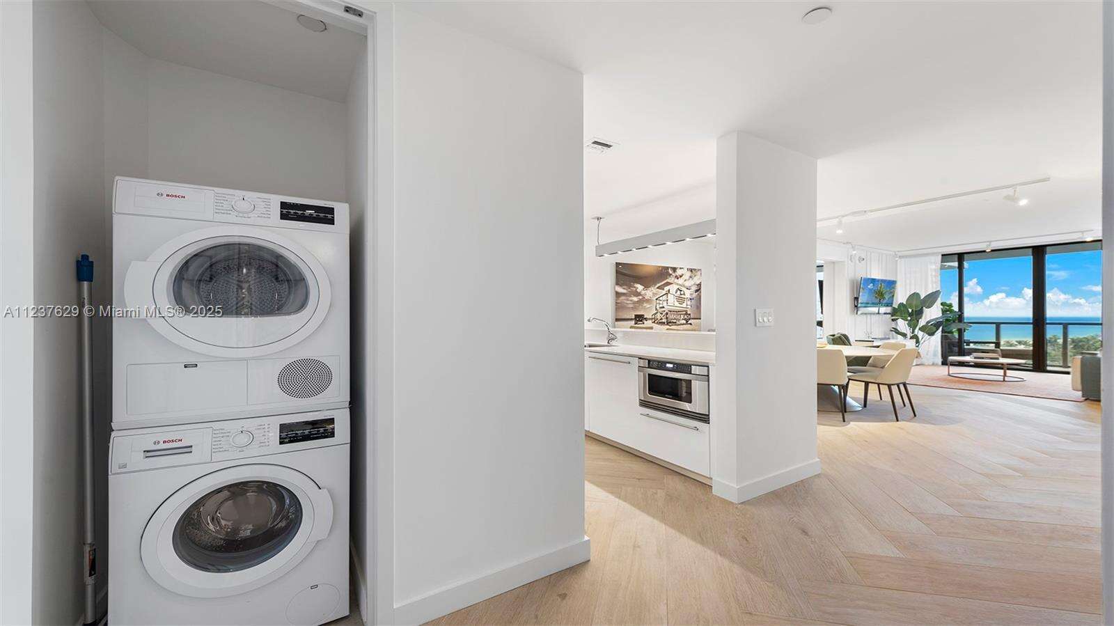 W South Beach at 2201 Collins Ave, Miami Beach, FL 33139 - For Rent photo 15