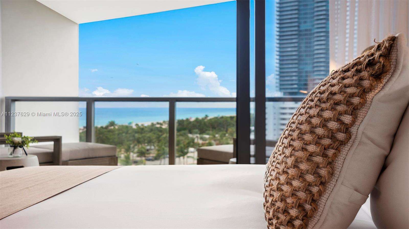 W South Beach at 2201 Collins Ave, Miami Beach, FL 33139 - For Rent photo 20
