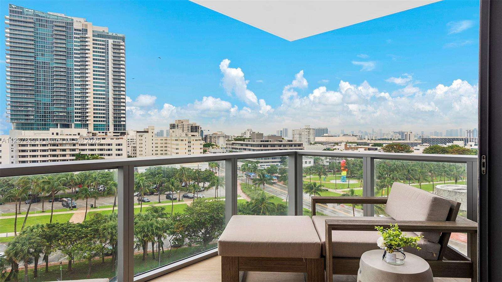 W South Beach at 2201 Collins Ave, Miami Beach, FL 33139 - For Rent photo 23
