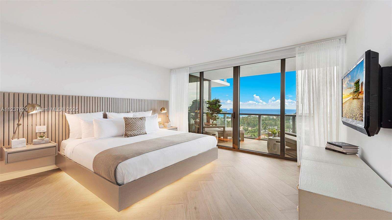 W South Beach at 2201 Collins Ave, Miami Beach, FL 33139 - For Rent photo 37